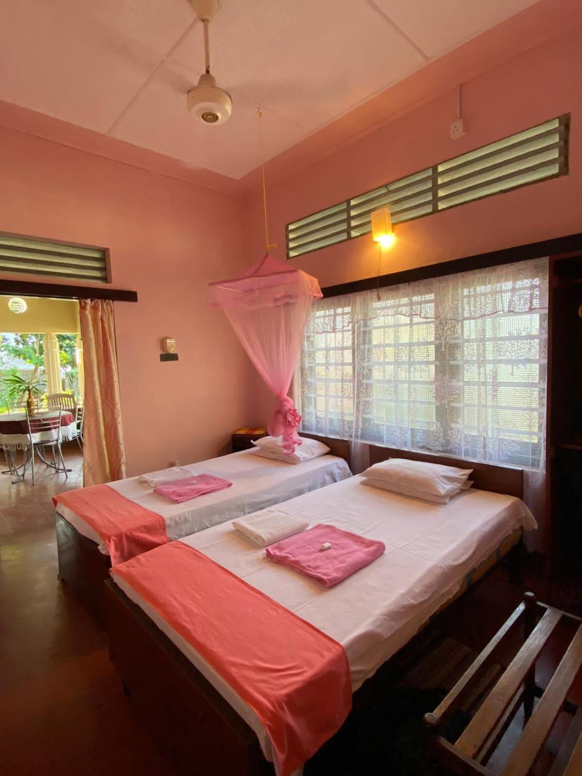 Sujatha Villa Paradise Тангалла Экстерьер фото