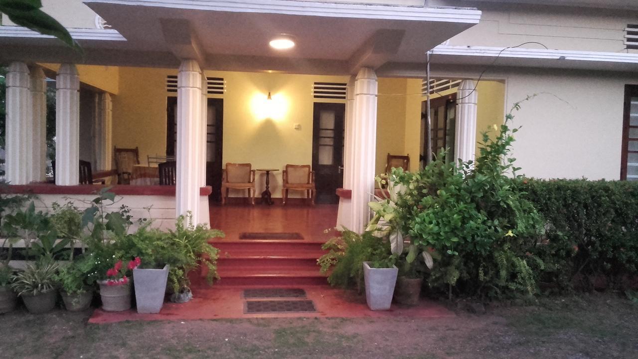 Sujatha Villa Paradise Тангалла Экстерьер фото